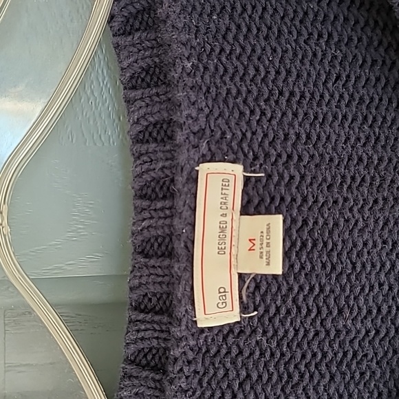 GAP Navy cable knit jumper. Cable on sleeves also. Great condition.  Fabulous - Picture 2 of 6